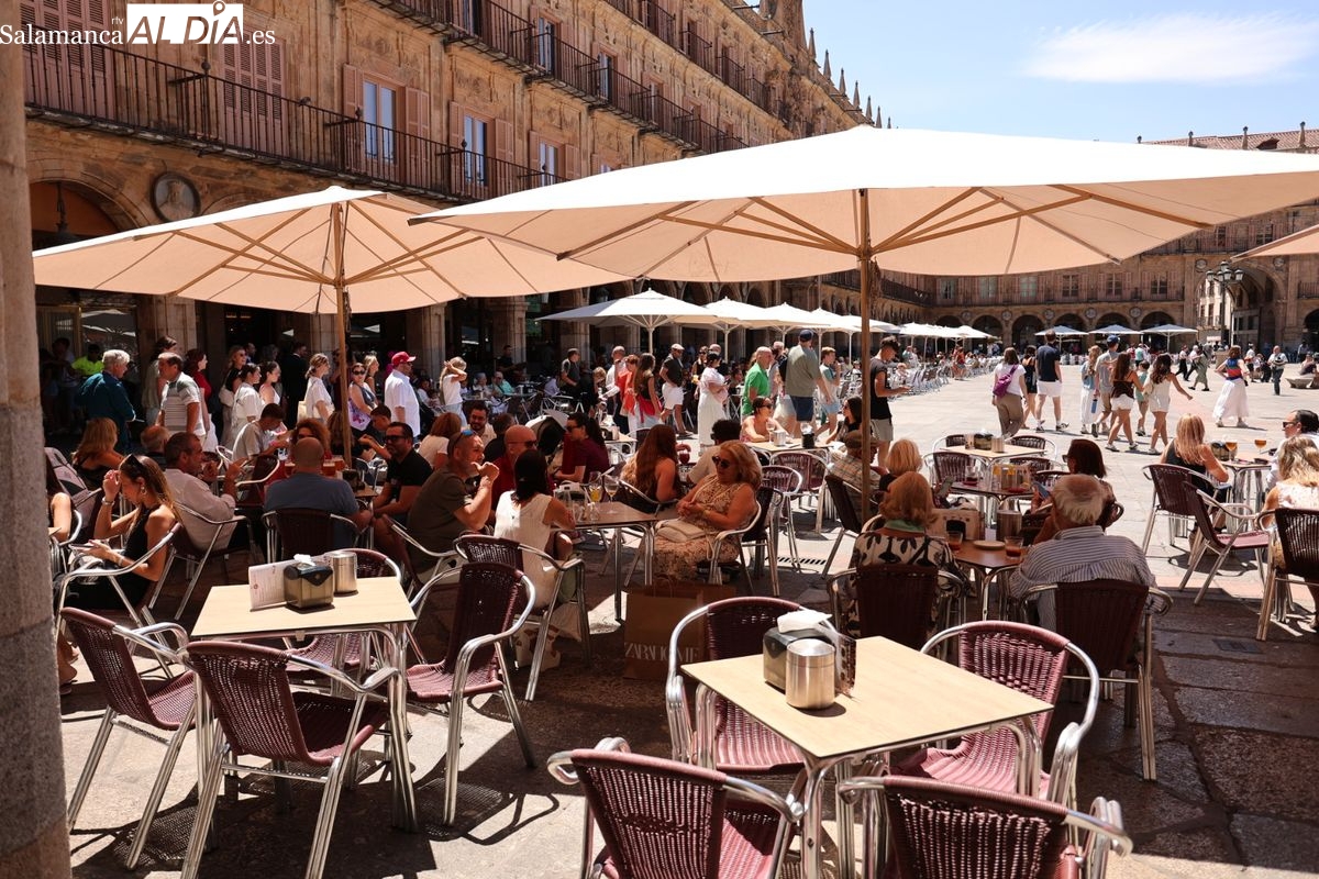 Salamanca se llena por la tregua del calor este sábado