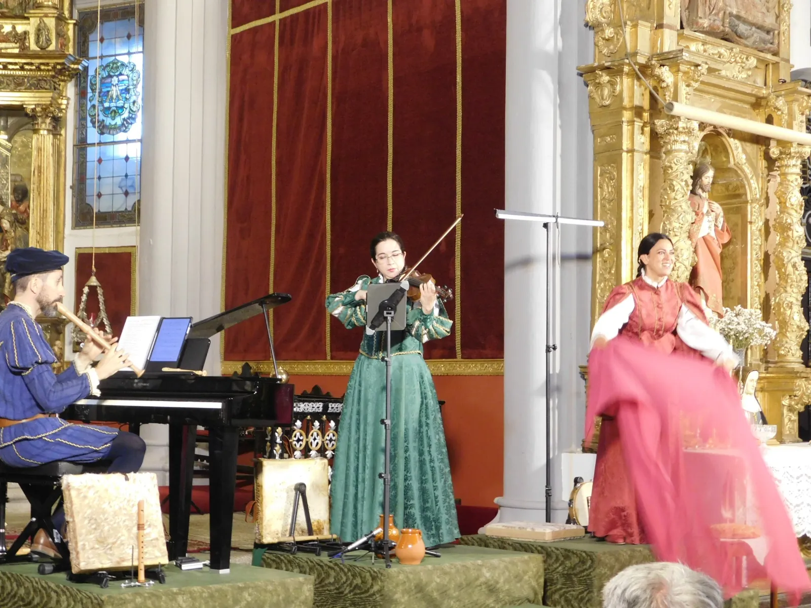 Aplausos eternos en Santa María la Mayor de Béjar con “Arcos y Ecos