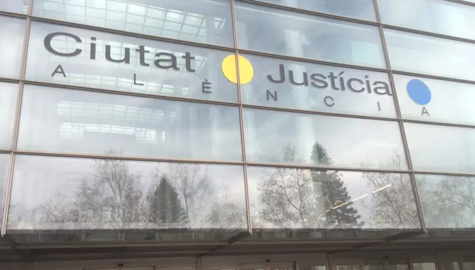 Ordenan la búsqueda e ingreso en prisión de dos condenados por abusar sexualmente en grupo de una menor en Valenica