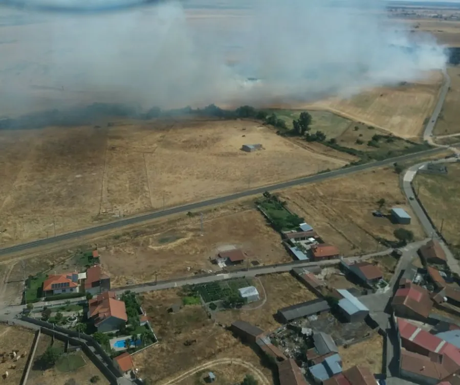 Foto 3 - Declarado un incendio en Mart&iacute;n de Yeltes que lleg&oacute; a tener &Iacute;ndice 1 de Gravedad Potencial