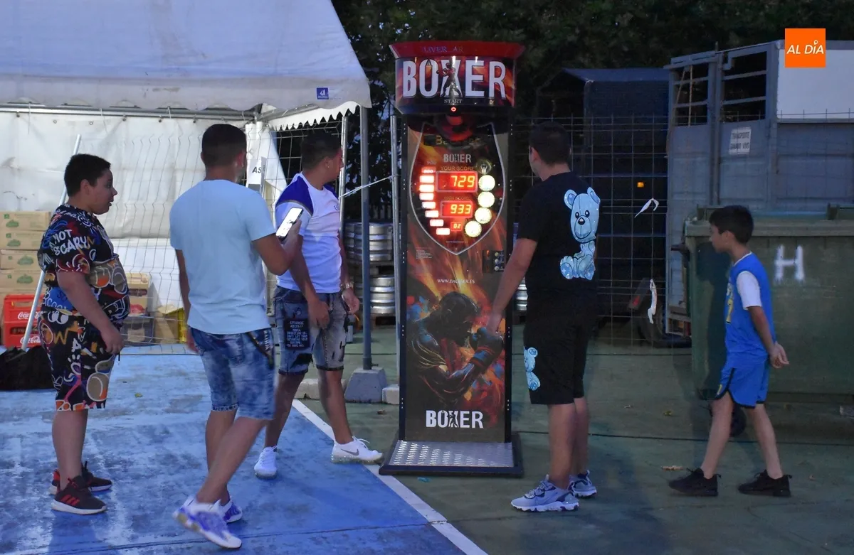 Foto 3 - Pipe Mart&iacute;n evoca sus &ldquo;miles de recuerdos y cicatrices&rdquo; en el Barrio Nuevo como apertura de sus fiestas