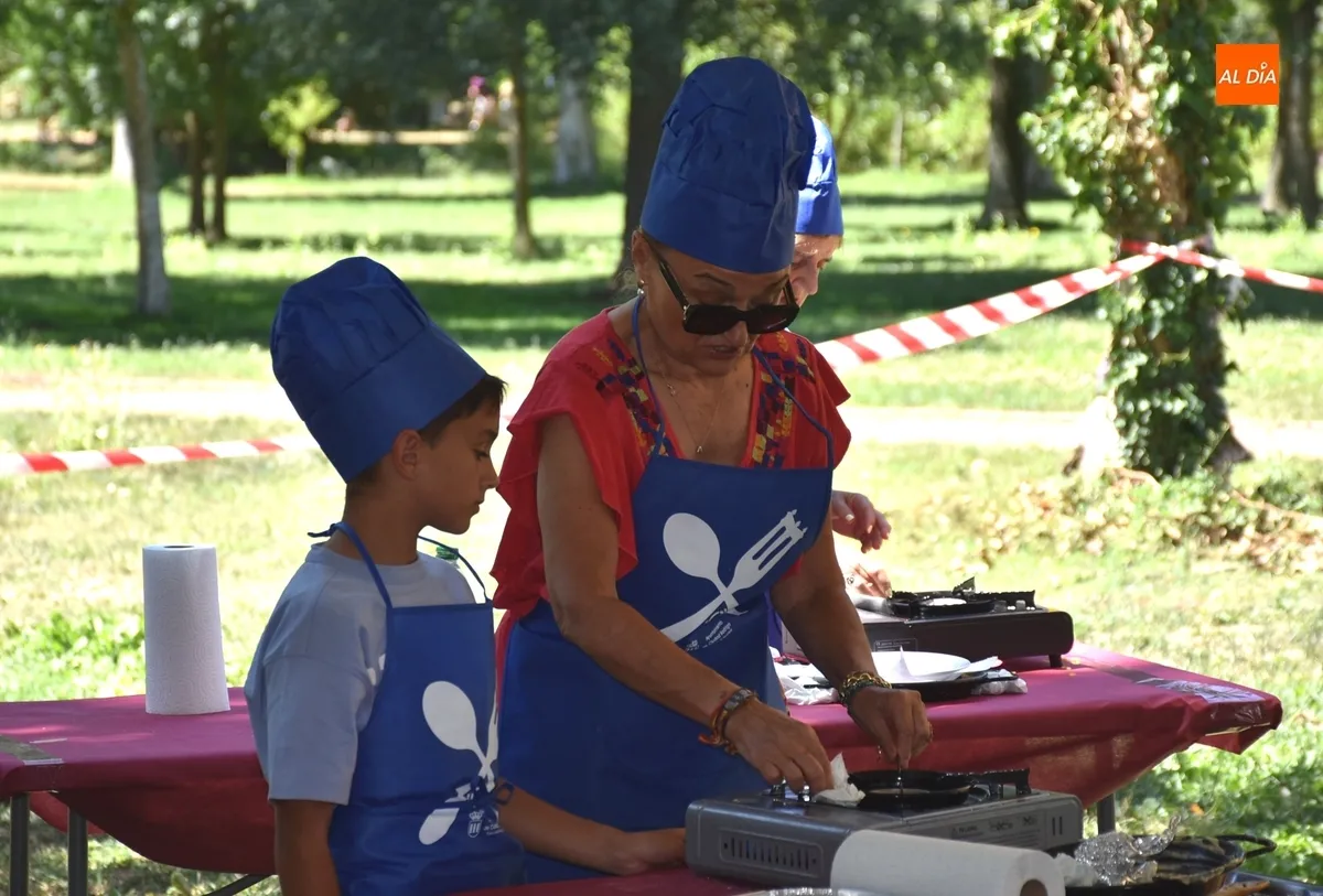 Foto 6 - Laura Ortega y &Aacute;ngela Gonz&aacute;lez ganan la sesi&oacute;n matinal del concurso &lsquo;Cocina con tus abuelos&rsquo;