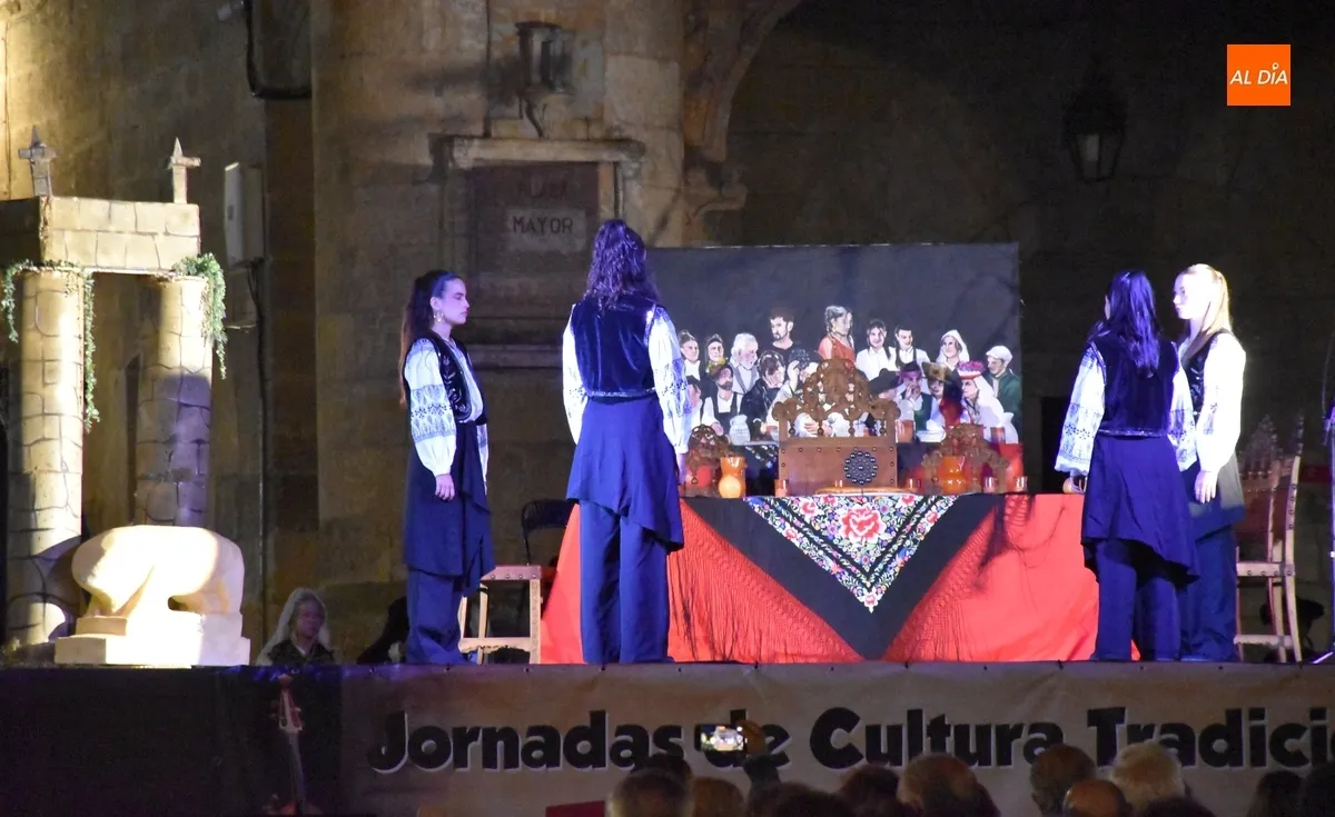 Foto 3 - Apote&oacute;sica velada de exaltaci&oacute;n de la tierra con &lsquo;La Primera Cena Charra&rsquo; encabezada por Lemus