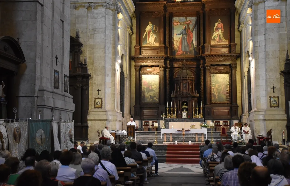 Foto 2 - Variadas sensibilidades del Arciprestazgo de Ciudad Rodrigo se re&uacute;nen para festejar el Jubileo