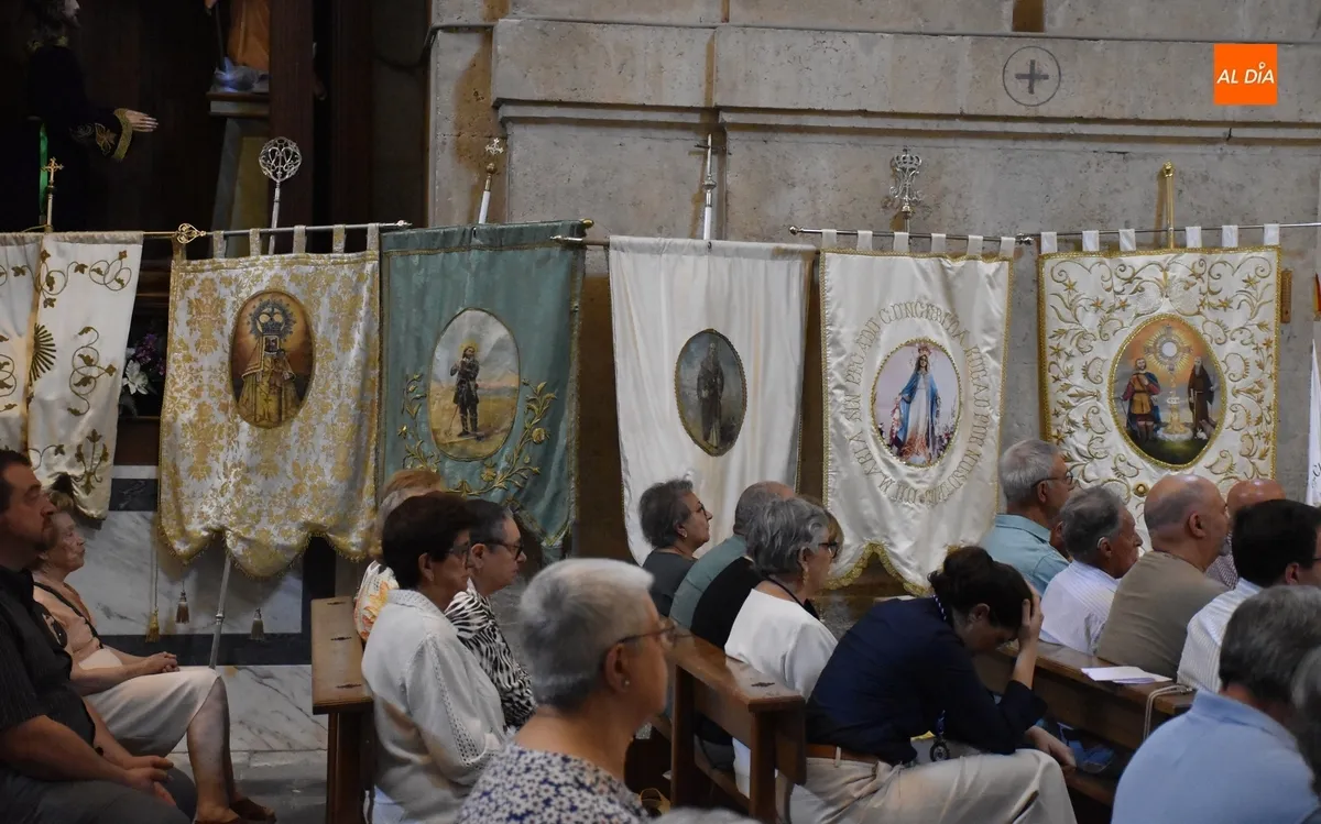 Foto 6 - Variadas sensibilidades del Arciprestazgo de Ciudad Rodrigo se re&uacute;nen para festejar el Jubileo