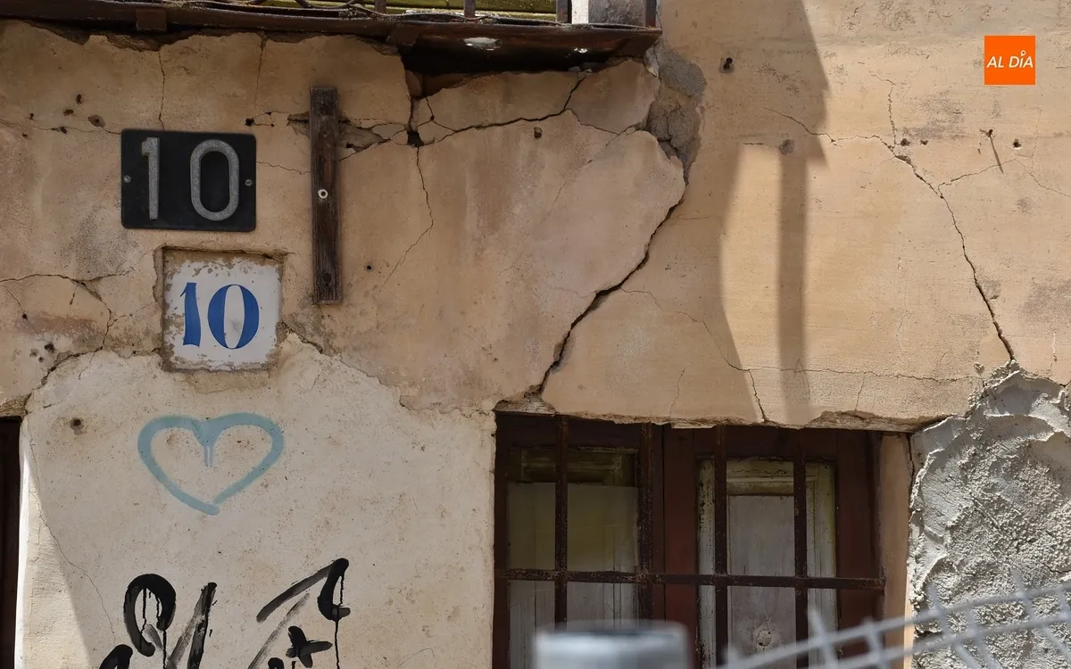 Foto 4 - Vallados dos inmuebles de la calle C&aacute;rcabas al amenazar &lsquo;ruina inminente&rsquo; uno de ellos
