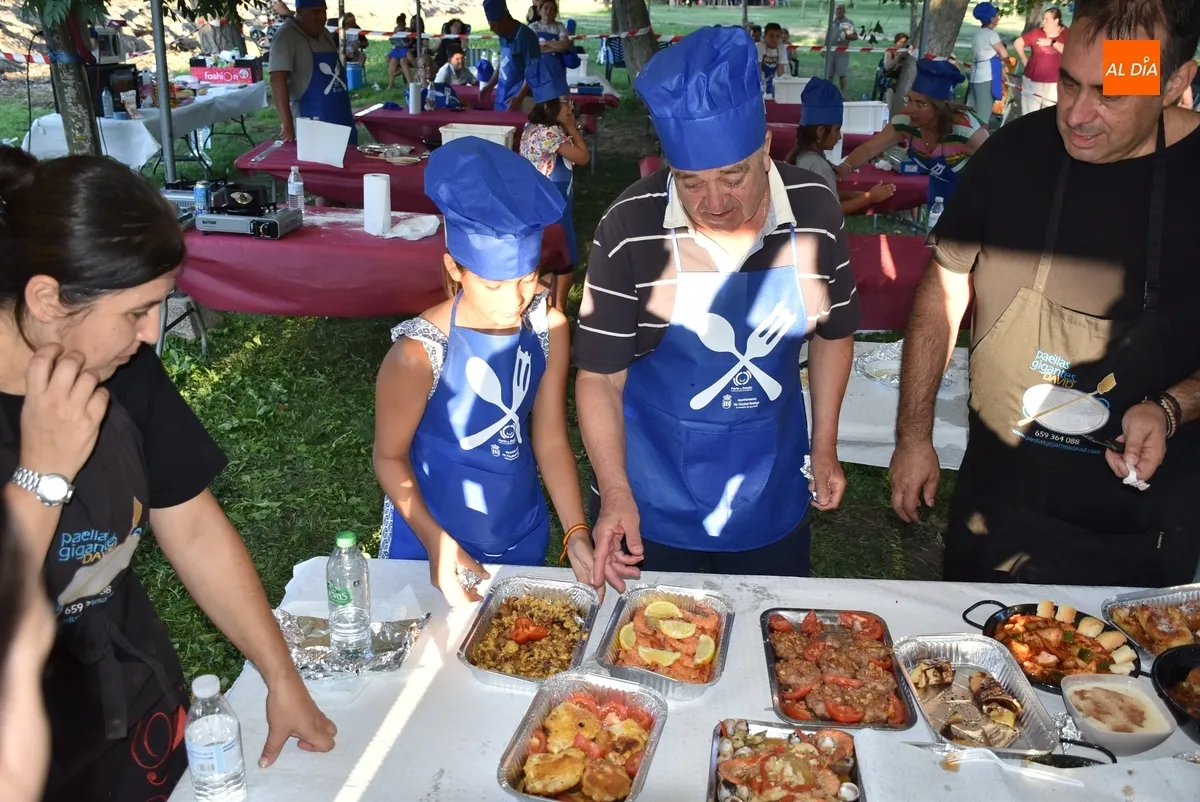 Foto 8 - Ra&uacute;l y Miguel Romo se llevan con sus Pechugas con bechamel la 2&ordf; sesi&oacute;n del concurso de cocina