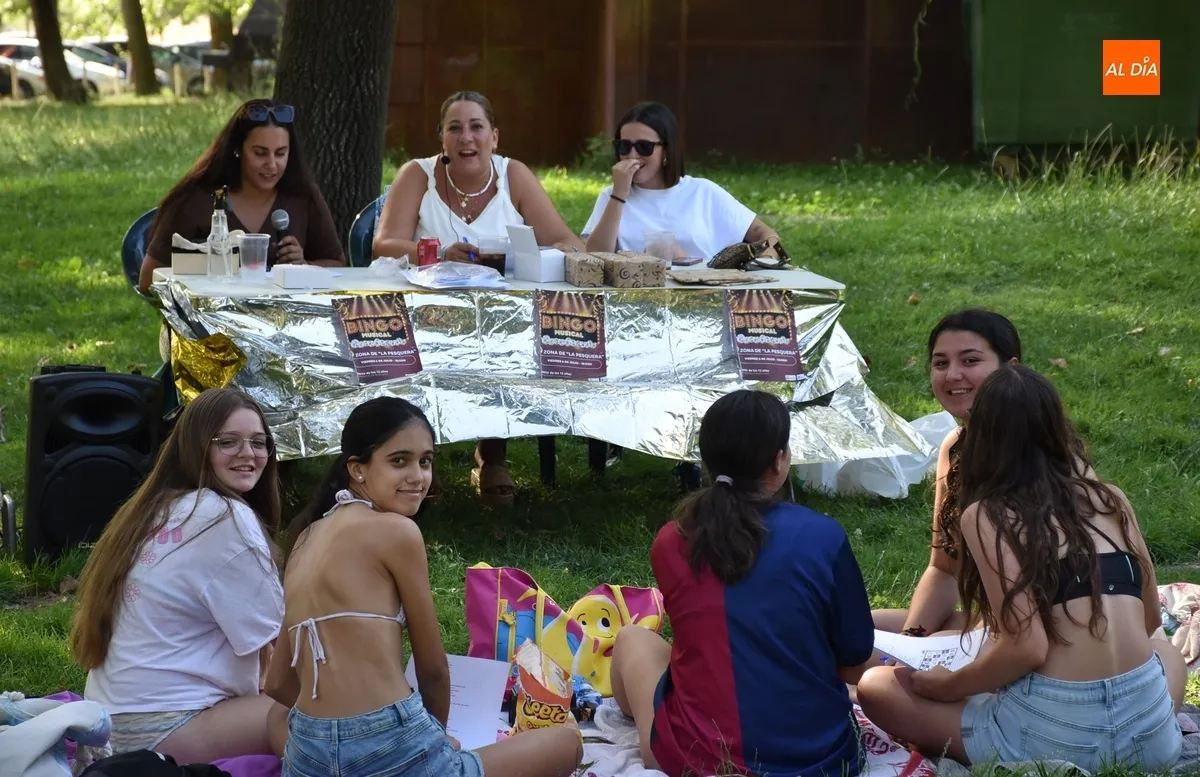 Foto 2 - Extensa y divertida tarde de bingo en El Pic&oacute;n con numerosos bailes espont&aacute;neos