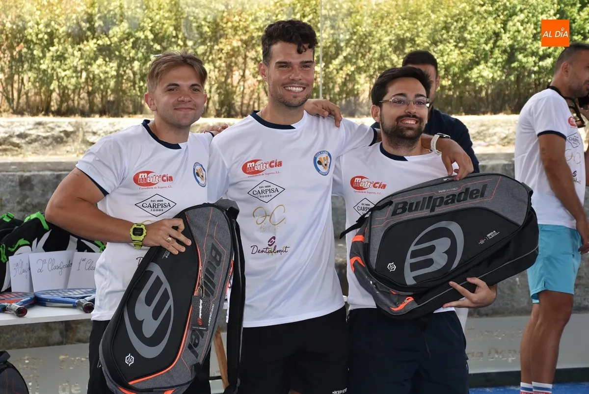 Foto 8 - Los hermanos Hugo y Mauro Hoyas ganan la categor&iacute;a principal del exitoso Torneo de P&aacute;del