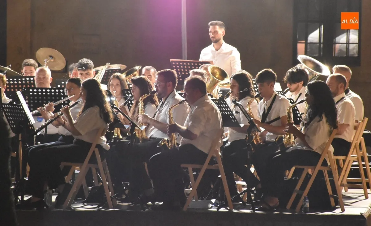 Foto 3 - La Banda de M&uacute;sica redondea ante much&iacute;simo p&uacute;blico el &uacute;ltimo fin de semana de julio