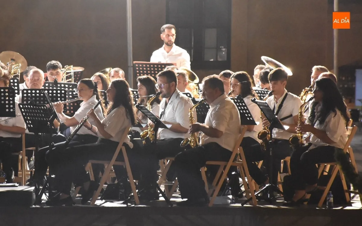 Foto 8 - La Banda de M&uacute;sica redondea ante much&iacute;simo p&uacute;blico el &uacute;ltimo fin de semana de julio