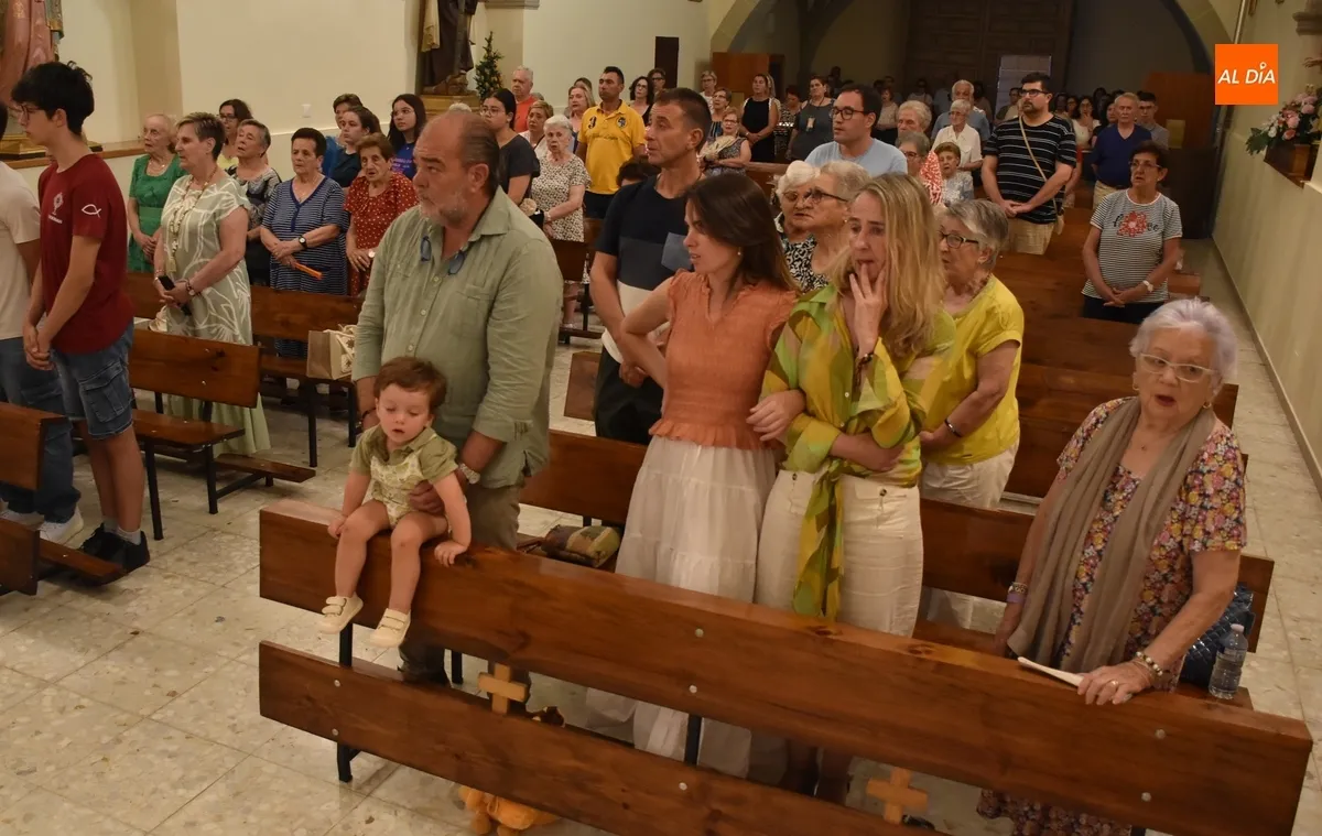 Foto 5 - La conmemoraci&oacute;n de la Virgen del Carmen alcanza sus horas culminantes