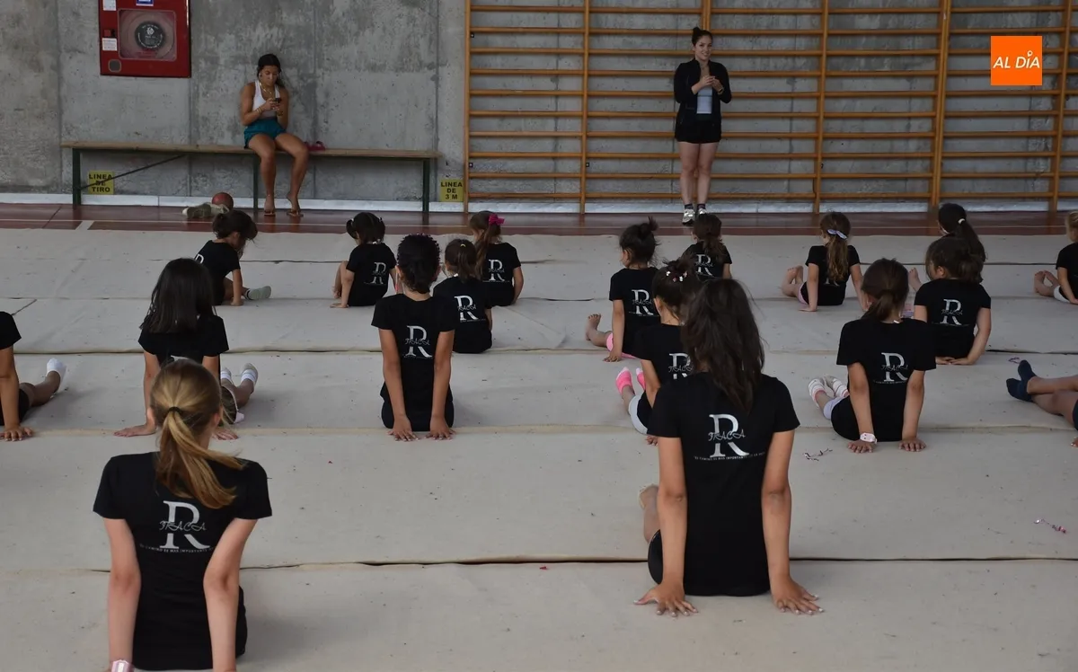 Foto 3 - Arranca la intensa semana de trabajo y diversi&oacute;n en el Campamento de Gimnasia R&iacute;tmica
