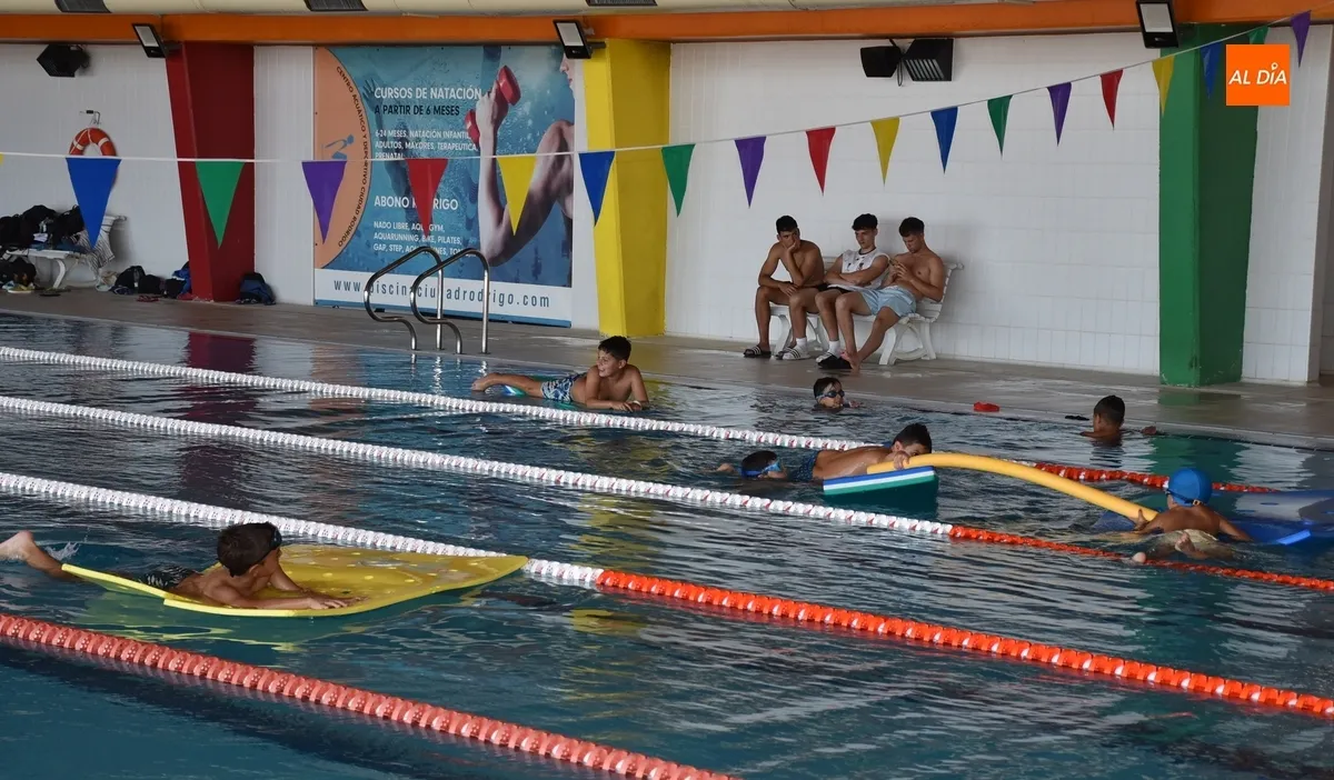 Foto 10 - Los participantes en el Mir&oacute;briga Campus disfrutan un d&iacute;a m&aacute;s del Centro Acu&aacute;tico