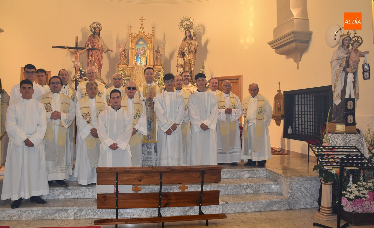 Lleno total, con fieles incluso de pie, para festejar a la Virgen del Carmen en Ciudad Rodrigo