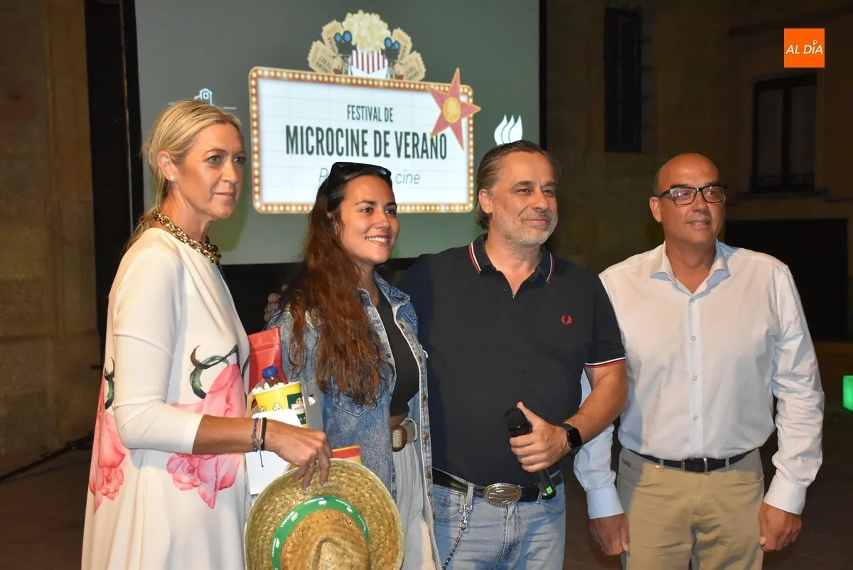 Foto 9 - Amplia respuesta a la velada de cine de Iberdrola, que entreg&oacute; un ramillete de obsequios