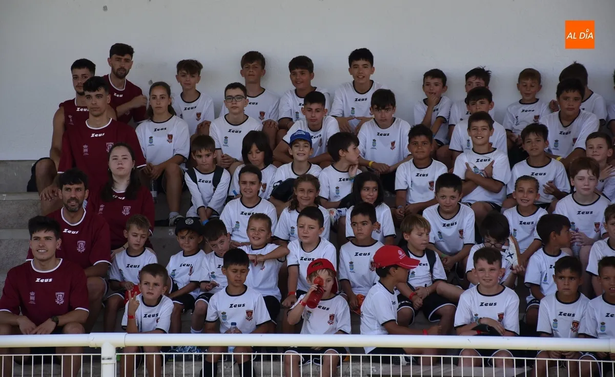 Foto 4 - El Mir&oacute;briga Campus inicia su actividad sobre el c&eacute;sped
