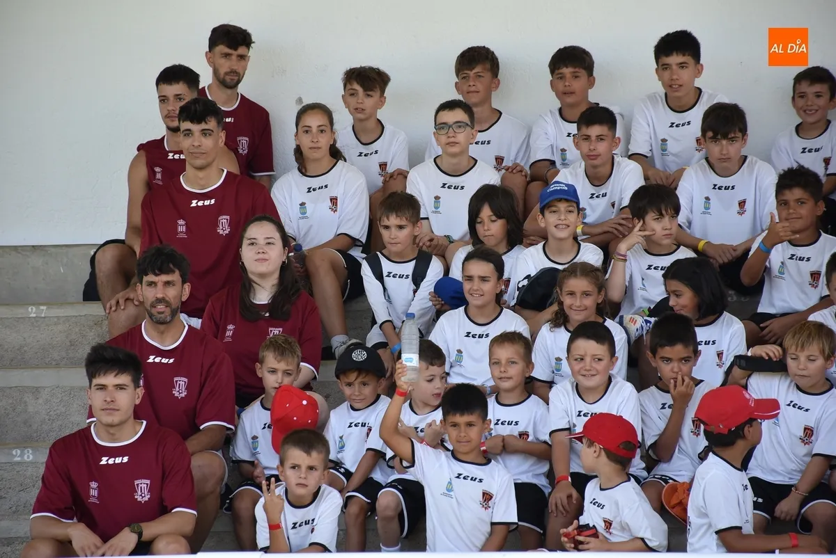 Foto 6 - El Mir&oacute;briga Campus inicia su actividad sobre el c&eacute;sped