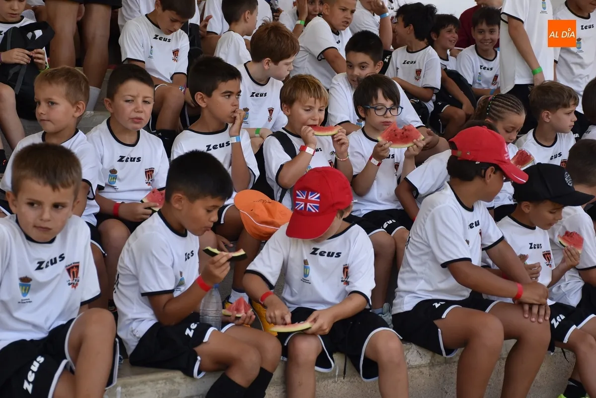 Foto 10 - El Mir&oacute;briga Campus inicia su actividad sobre el c&eacute;sped