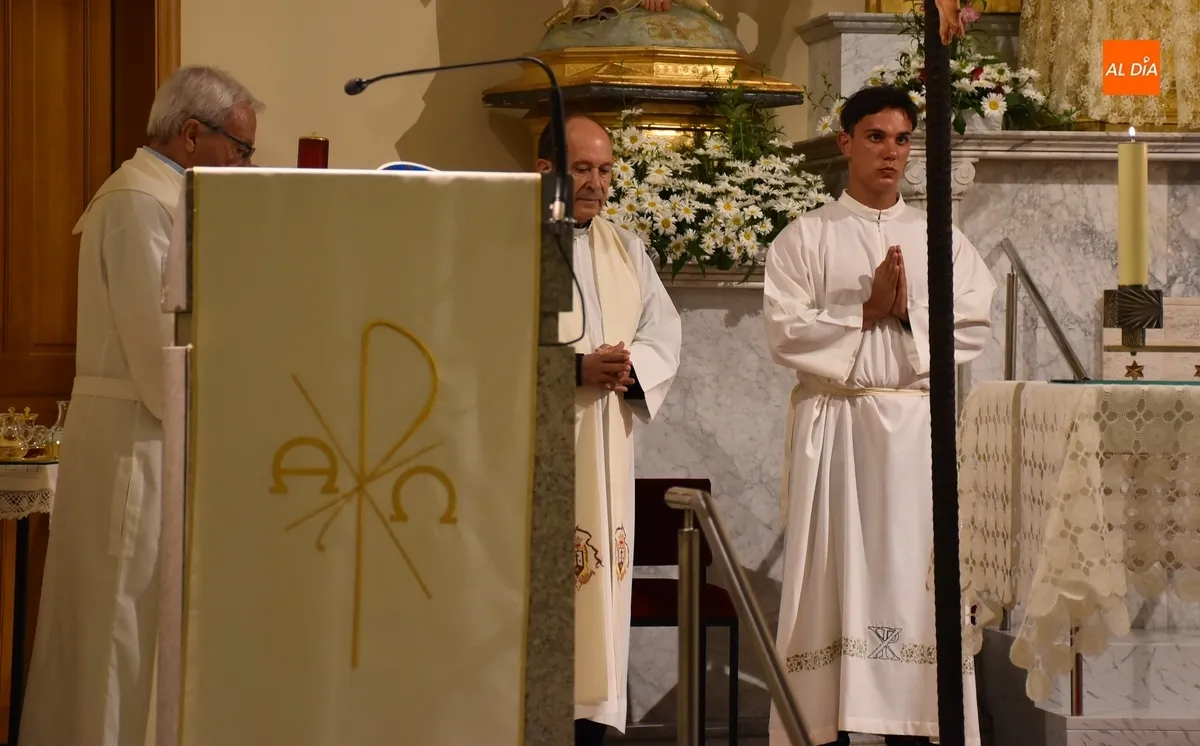 Foto 6 - Comienza la novena a la Virgen del Carmen, que incluir&aacute; la celebraci&oacute;n del Jubileo Carmelitano