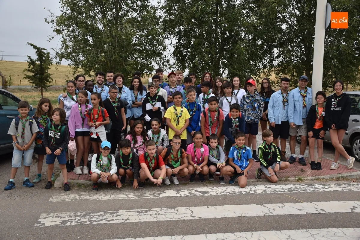 Foto 3 - El Grupo Scout Kennedy se marcha de campamento estival al Bardal de Navasfr&iacute;as