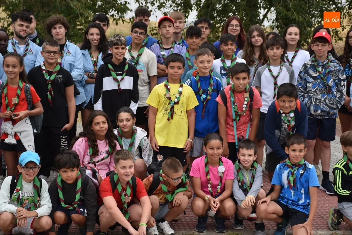 Foto 5 - El Grupo Scout Kennedy se marcha de campamento estival al Bardal de Navasfr&iacute;as