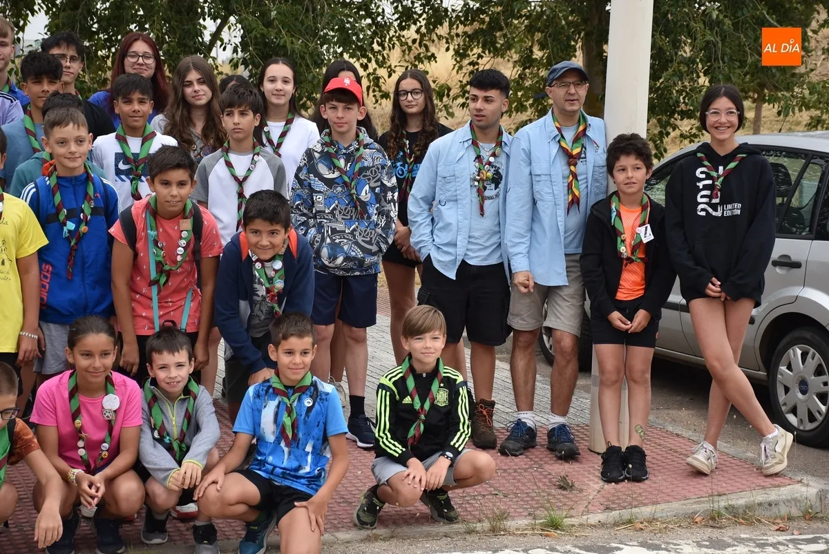 Foto 6 - El Grupo Scout Kennedy se marcha de campamento estival al Bardal de Navasfr&iacute;as