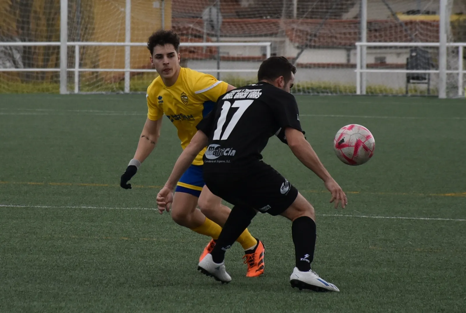 Foto 3 - El Ciudad Rodrigo CF ficha a &Aacute;lex Hern&aacute;ndez procedente del Guijuelo