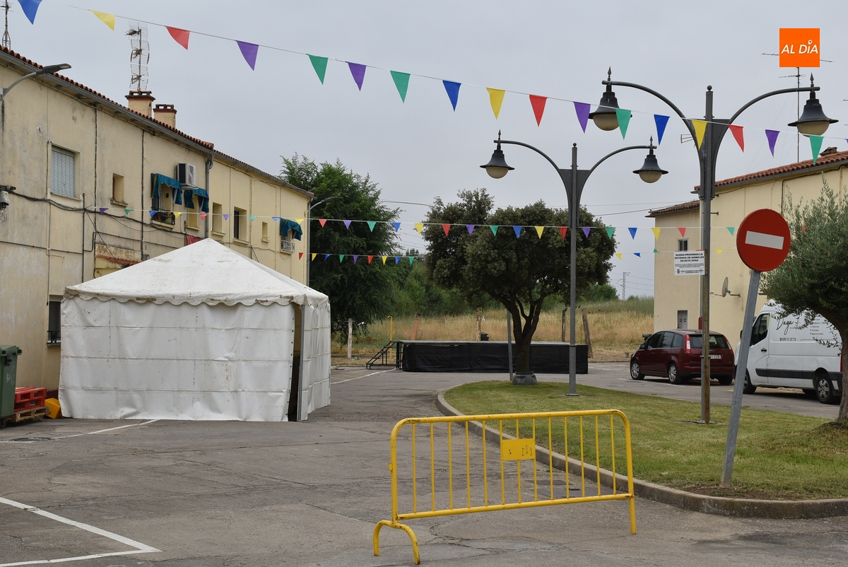 Todo listo en el barrio de las Ranas para el inicio de sus fiestas veraniegas