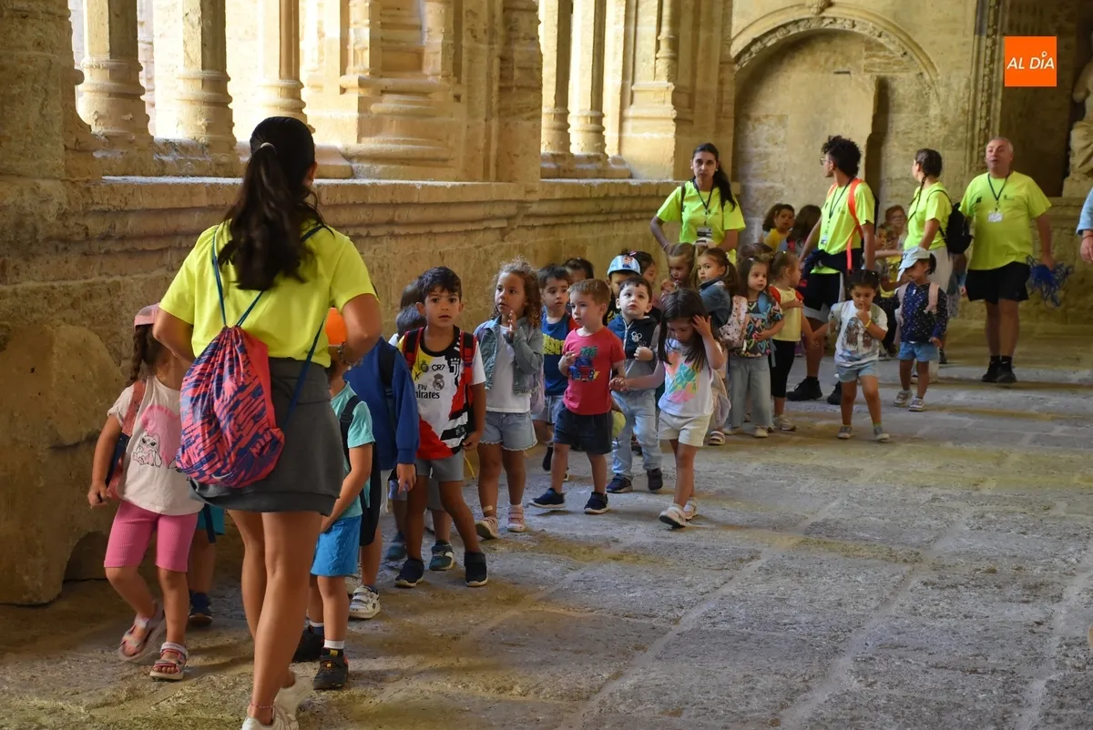Foto 2 - Conciliamos cierra su primer turno visitando la Catedral de Santa Mar&iacute;a