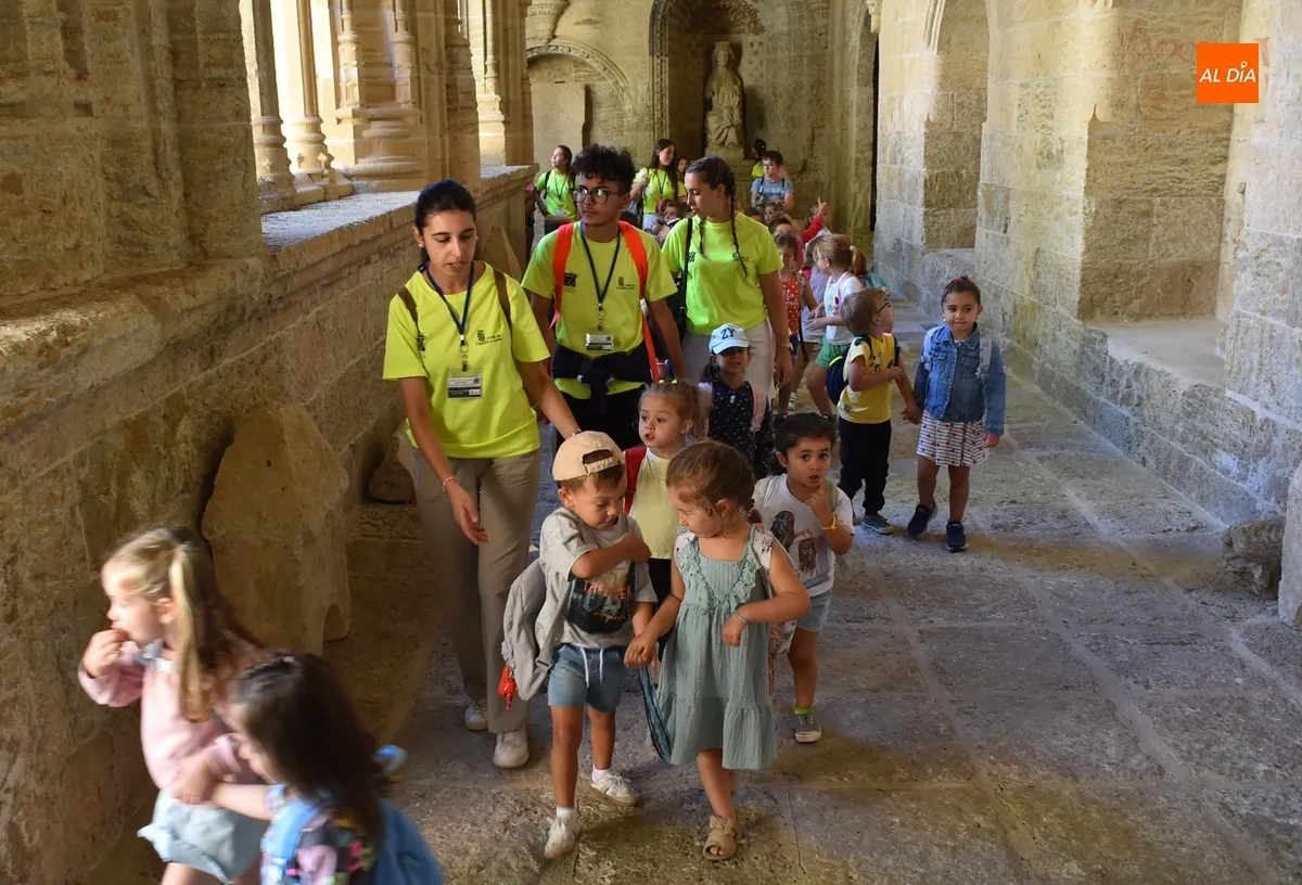 Foto 4 - Conciliamos cierra su primer turno visitando la Catedral de Santa Mar&iacute;a