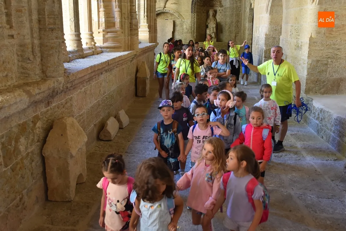 Foto 5 - Conciliamos cierra su primer turno visitando la Catedral de Santa Mar&iacute;a
