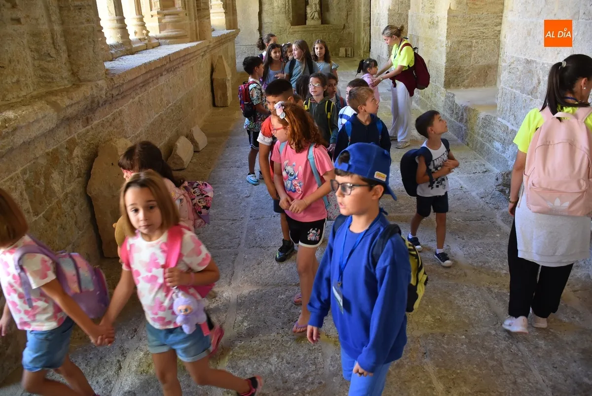 Foto 7 - Conciliamos cierra su primer turno visitando la Catedral de Santa Mar&iacute;a