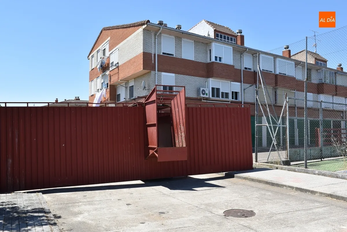Foto 11 - Las calles del Barrio Nuevo se preparan para su cita taurina del s&aacute;bado