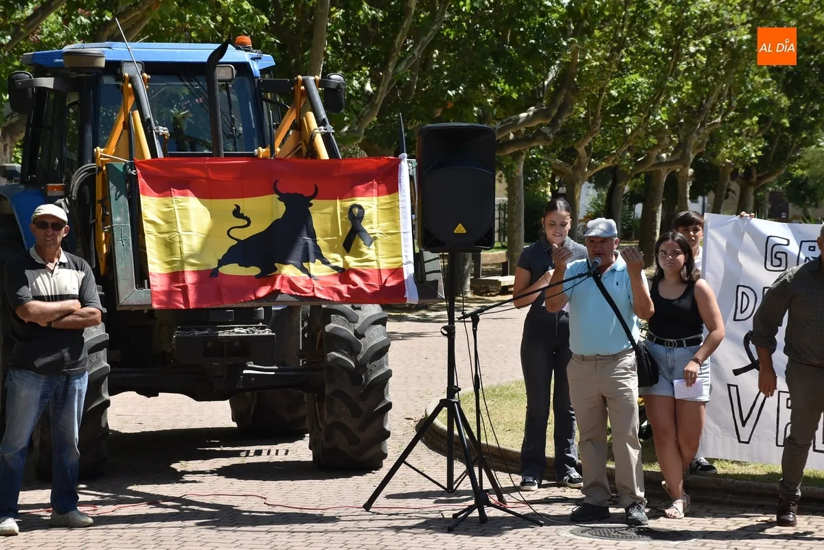 Foto 3 - Unas 150 personas homenajean a David Lafoz exigiendo &ldquo;basta de criminalizar al campo&rdquo;
