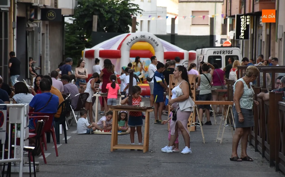 Foto 2 - Santa Ana abre sus fiestas veraniegas con protagonismo para l@s ni&ntilde;@s