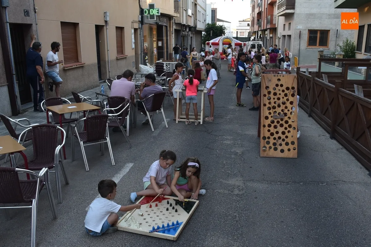 Foto 3 - Santa Ana abre sus fiestas veraniegas con protagonismo para l@s ni&ntilde;@s