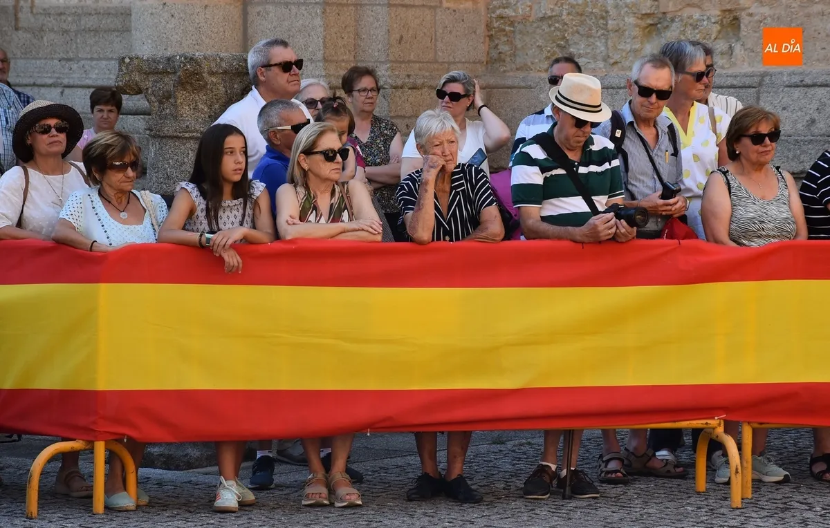 Foto 11 - La Banda de Guerra del REI N&ordm;11 completa con sus sones la ma&ntilde;ana de recuerdo y homenaje
