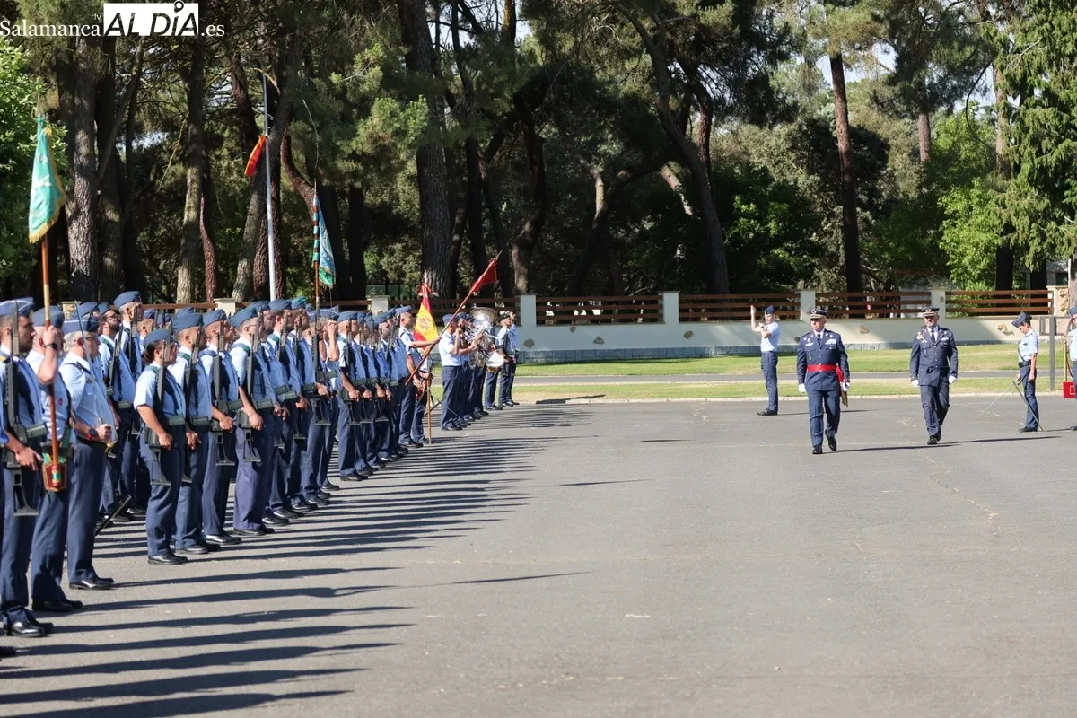 José Ignacio Ruiz de Eguilaz toma posesión como nuevo jefe de la Base Aérea de Matacán. Fotos de David Sañudo