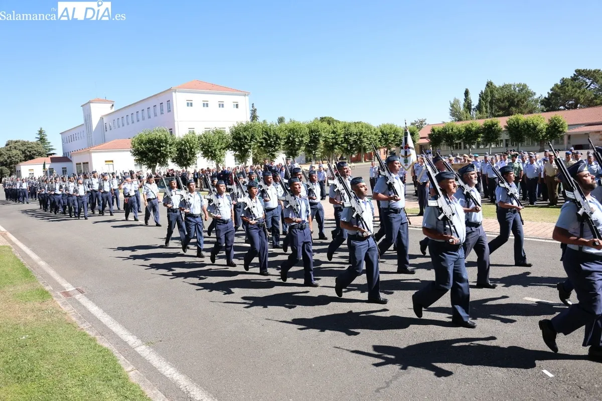 José Ignacio Ruiz de Eguilaz toma posesión como nuevo jefe de la Base Aérea de Matacán. Fotos de David Sañudo