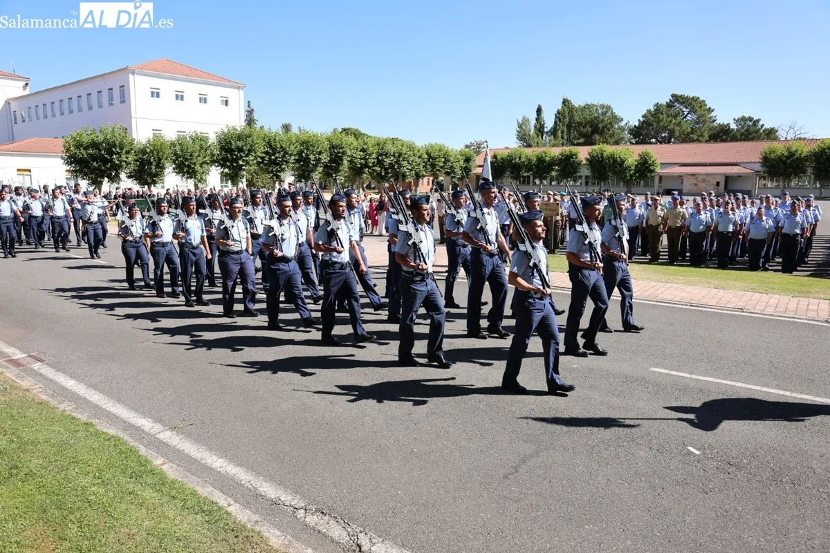 José Ignacio Ruiz de Eguilaz toma posesión como nuevo jefe de la Base Aérea de Matacán. Fotos de David Sañudo