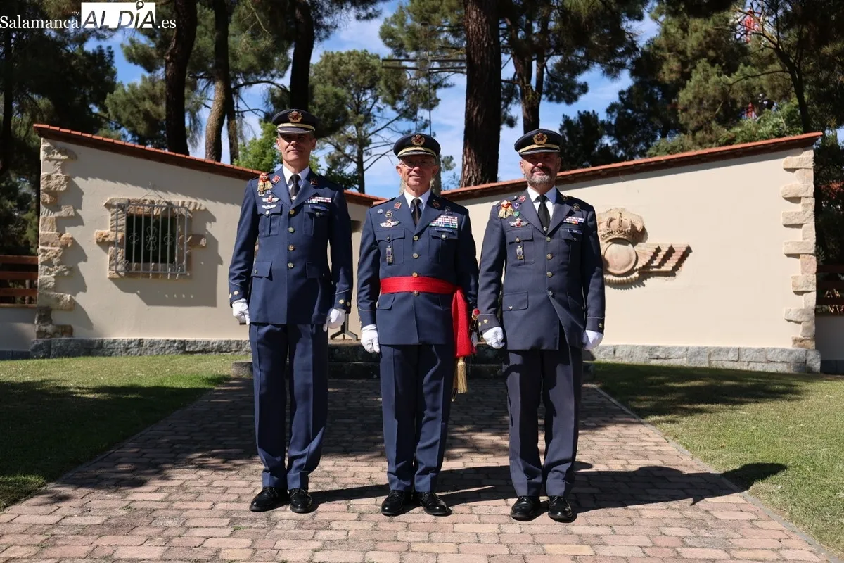 José Ignacio Ruiz de Eguilaz toma posesión como nuevo jefe de la Base Aérea de Matacán. Fotos de David Sañudo