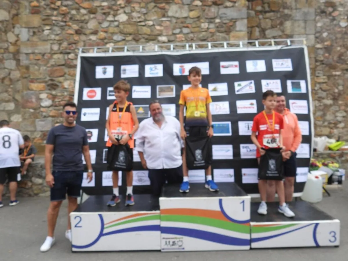 Foto 7 - FOTOS | H&eacute;ctor Rodr&iacute;guez S&aacute;nchez y Andrea Ja&eacute;n Mart&iacute;nez se imponen en la II Carrera Solidaria 'San Pedreja'