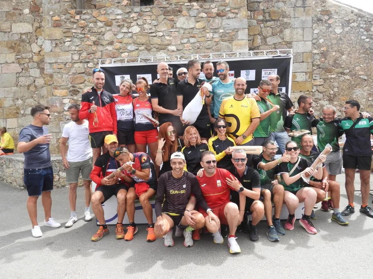 Foto 5 - FOTOS | H&eacute;ctor Rodr&iacute;guez S&aacute;nchez y Andrea Ja&eacute;n Mart&iacute;nez se imponen en la II Carrera Solidaria 'San Pedreja'