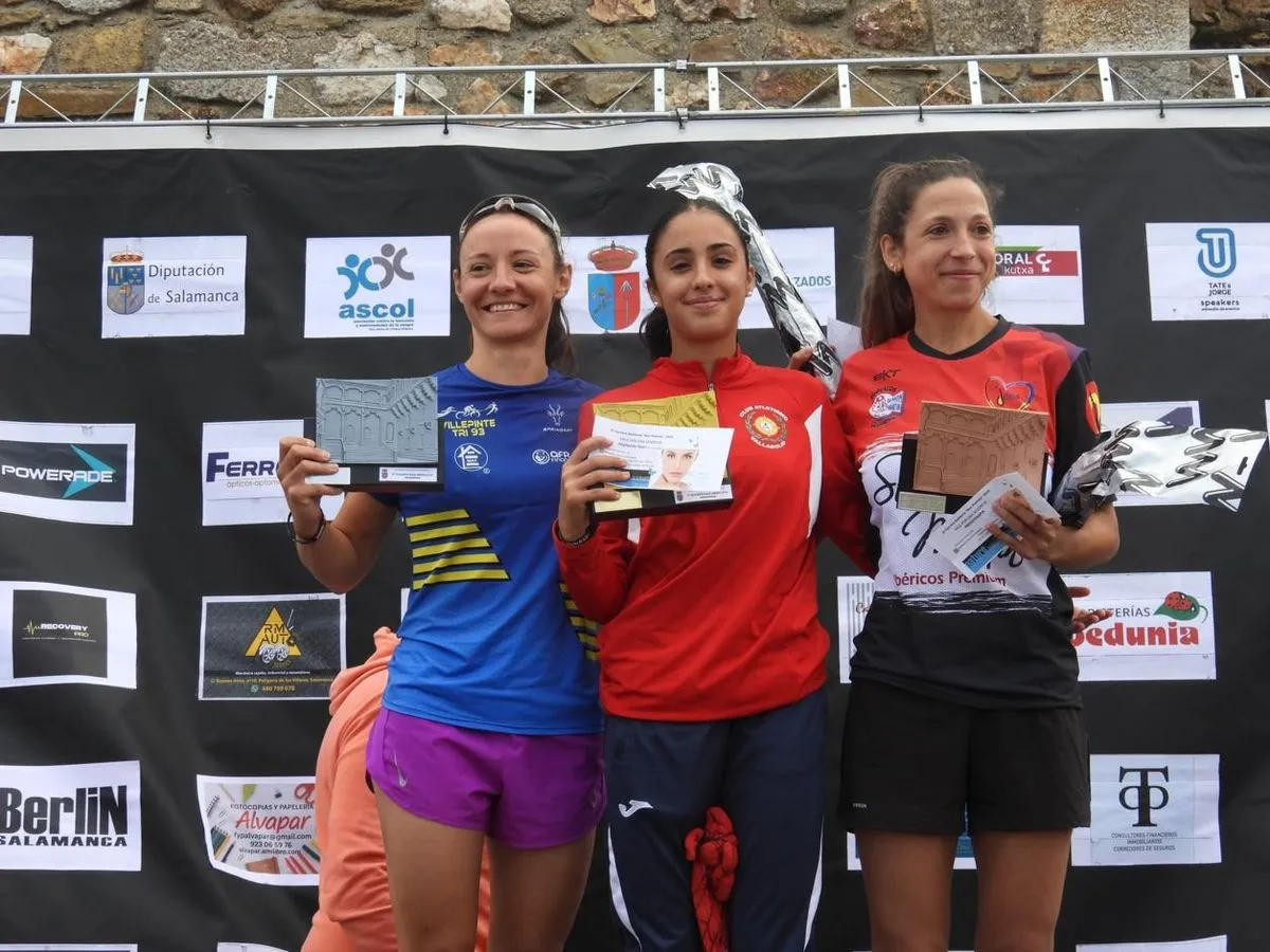 Foto 4 - FOTOS | H&eacute;ctor Rodr&iacute;guez S&aacute;nchez y Andrea Ja&eacute;n Mart&iacute;nez se imponen en la II Carrera Solidaria 'San Pedreja'