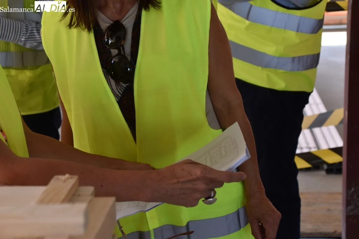 Visita de la consejera de Familia e Igualdad de Oportunidades, Isabel Blanco a las obras del futuro centro de protección 'Los Molinos'. Fotos de Miguel González