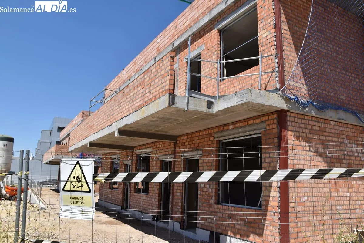 Visita de la consejera de Familia e Igualdad de Oportunidades, Isabel Blanco a las obras del futuro centro de protección 'Los Molinos'. Fotos de Miguel González