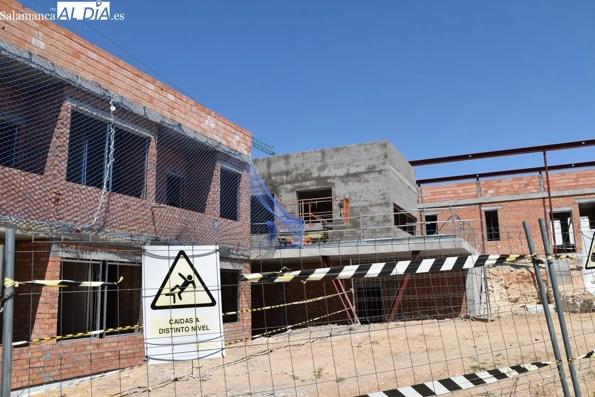 Visita de la consejera de Familia e Igualdad de Oportunidades, Isabel Blanco a las obras del futuro centro de protección 'Los Molinos'. Fotos de Miguel González