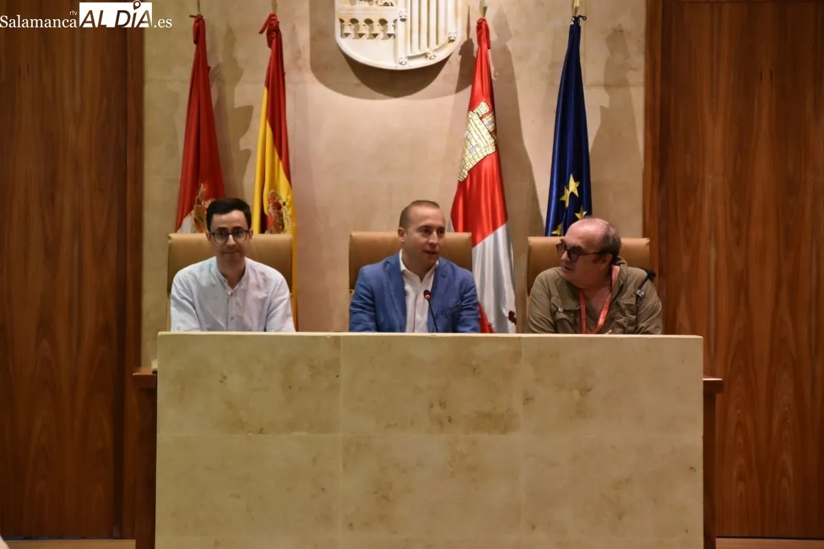 Recepción en el Ayuntamiento de Salamanca por el concejal de educación Luís Sánchez 