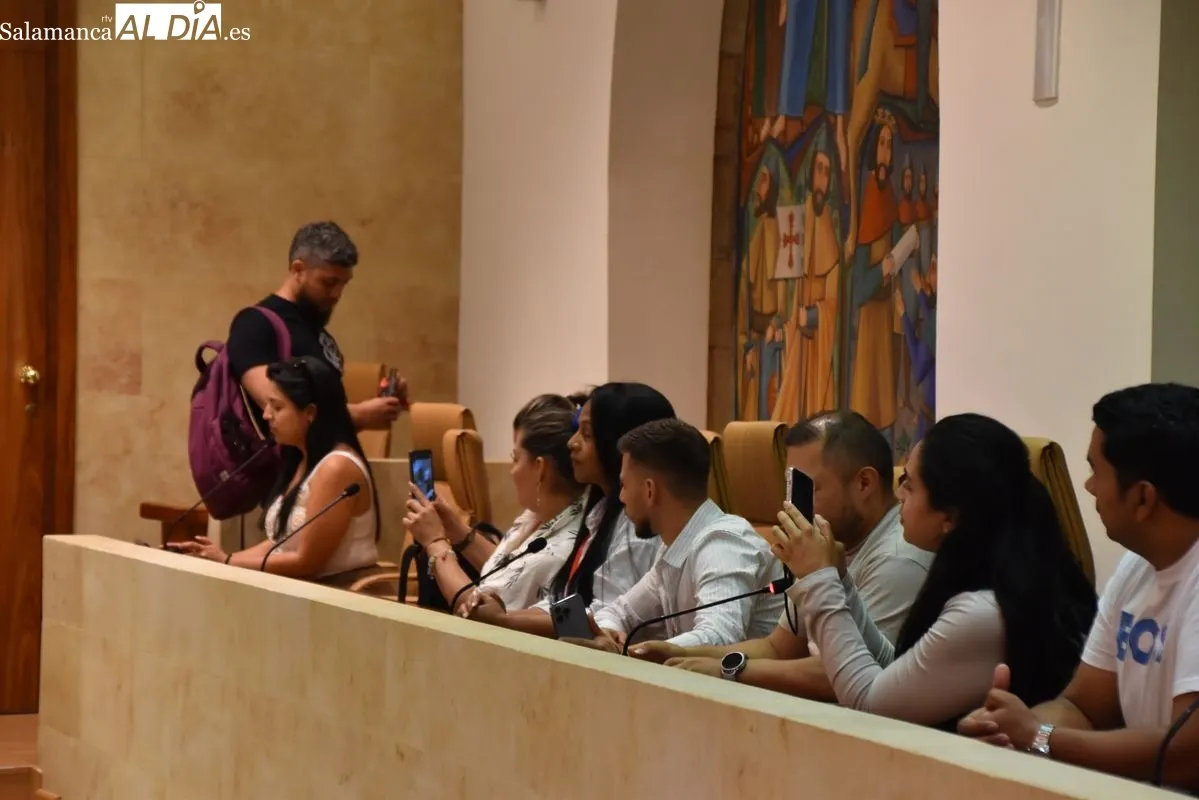Recepción en el Ayuntamiento de Salamanca por el concejal de educación Luís Sánchez 
